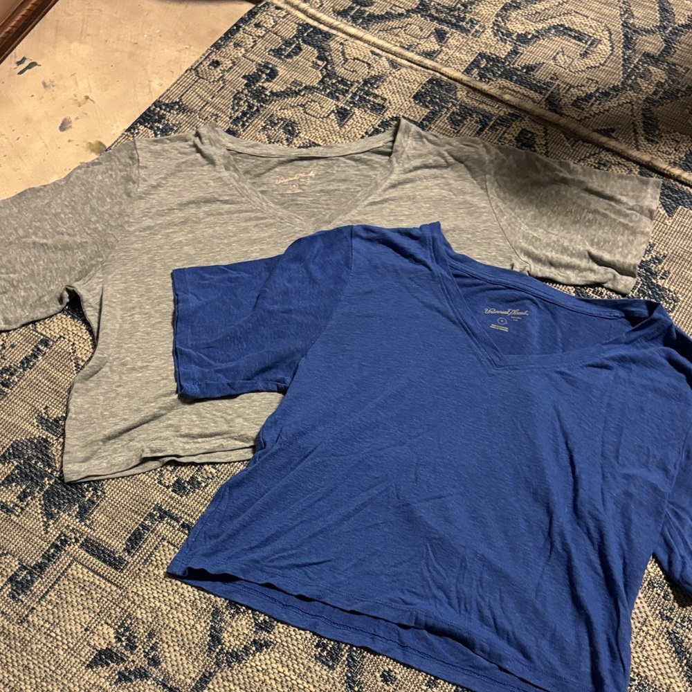 Target Universal Thread Flowy T-Shirts - image 1